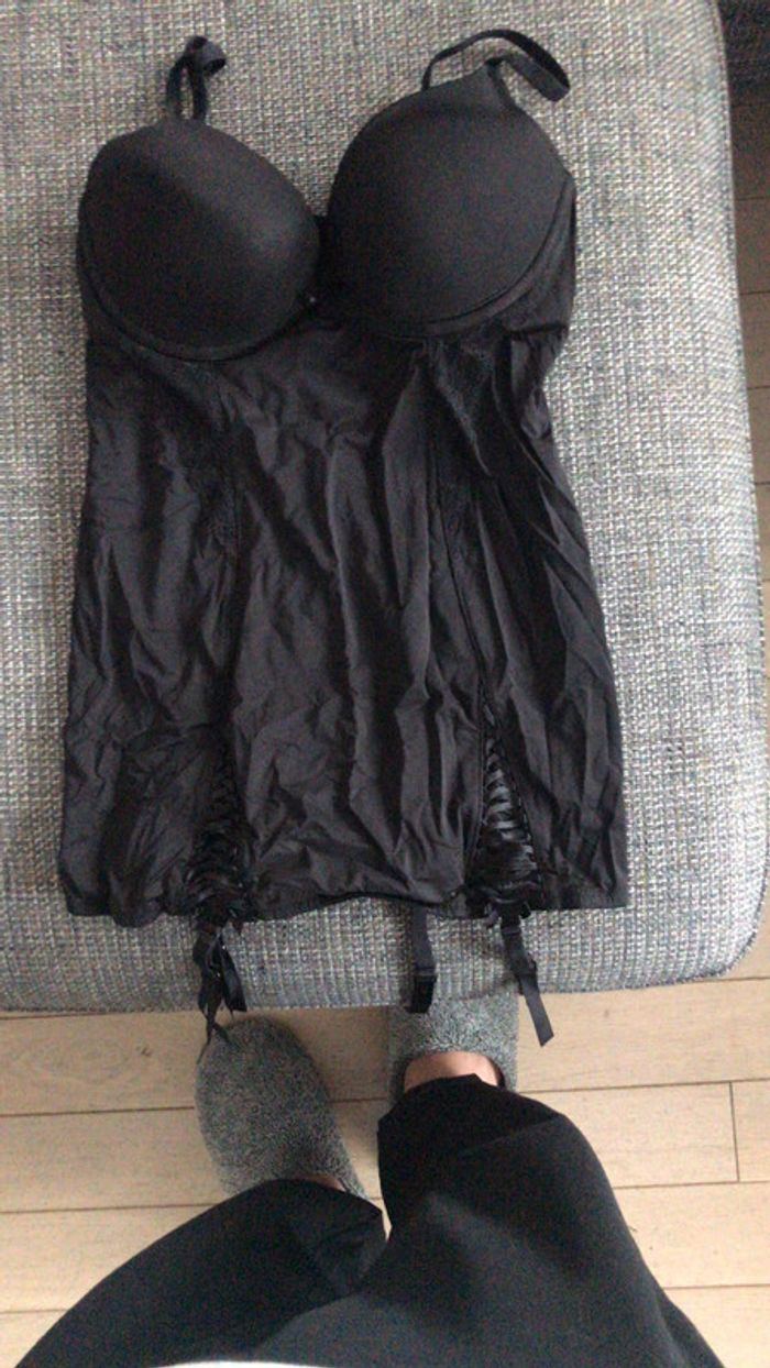 Bustier porte jartelle