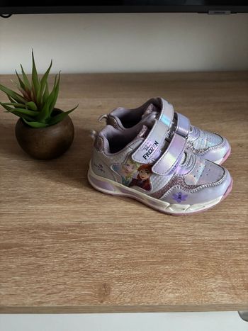 Basket lumineuse la reine des neiges taille 27 gémo 