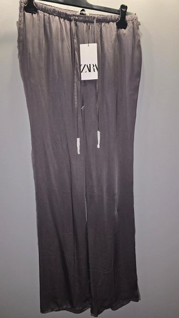 Pantalon effet satiné perles Zara