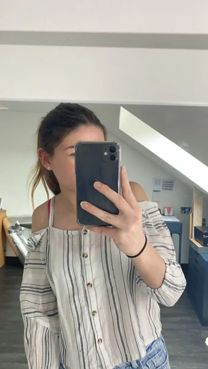 Chemise épaulée nue