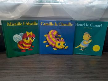 Lot de 3 livres drôles de petites bêtes neuf