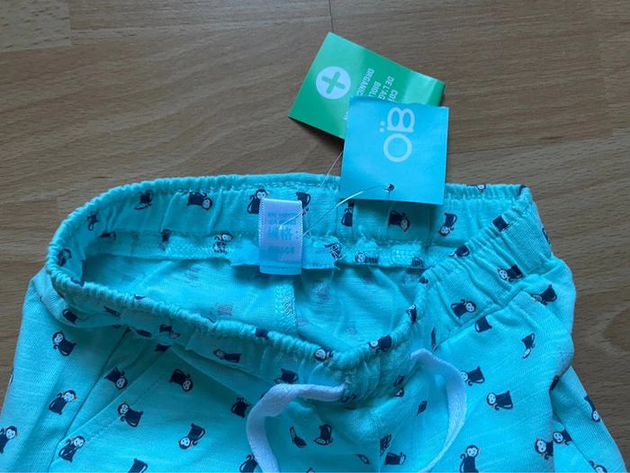 Beau short turquoise Obaïbi T. 6 mois/68 cm garçon neuf avec étiquette - photo numéro 3