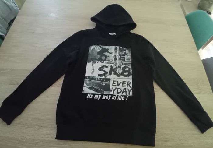 Sweat à capuche La Halle garçon 16 ans - Très bon état