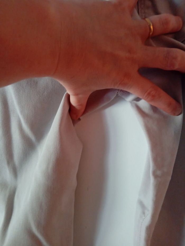 Joli pantalon rose pâle.  10 ans - photo numéro 12
