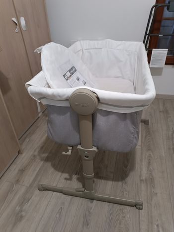 Lit bébé cododo et moustiquaire adaptée