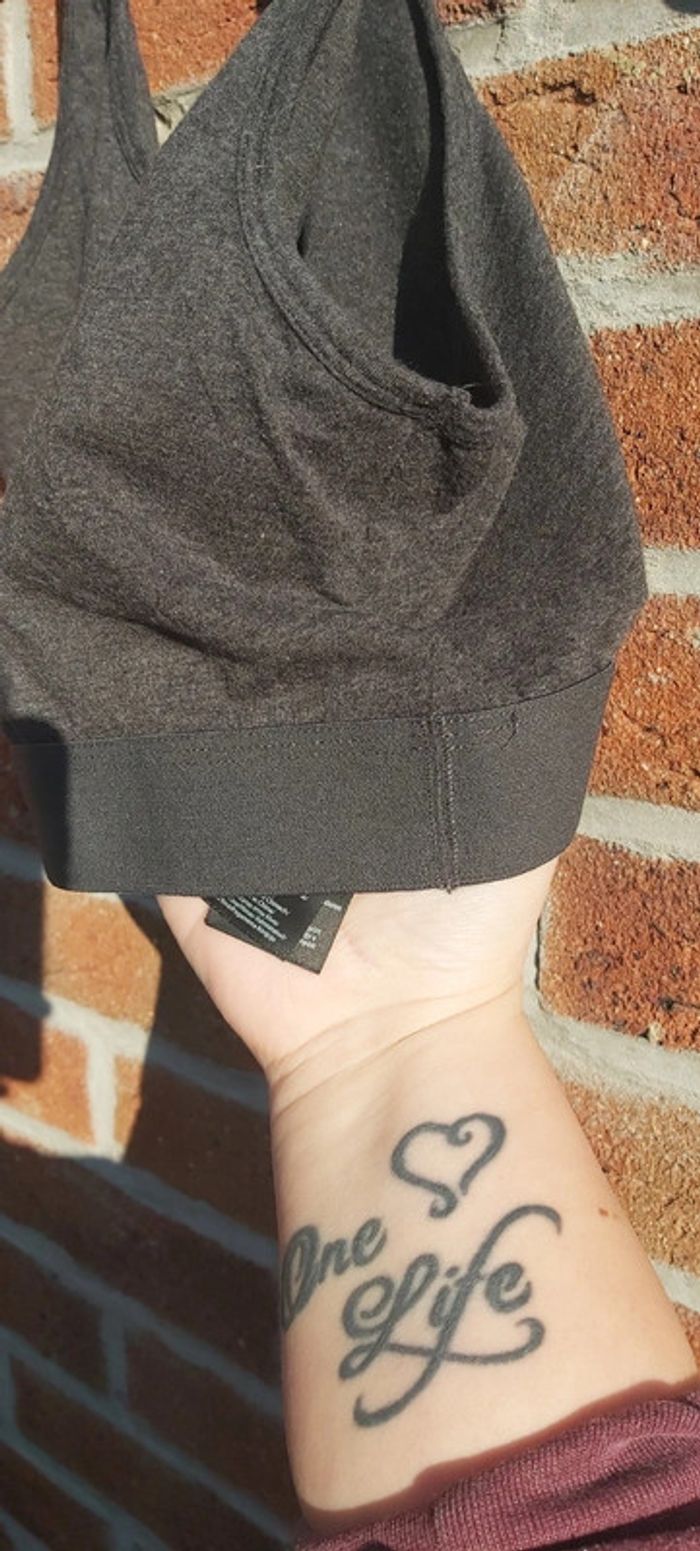 Top de sport gris avec ecriture métal usa pro - photo numéro 5