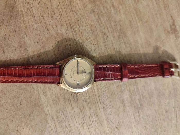 Montre Quartz Vintage Zenith boitier plaqué or - photo numéro 2