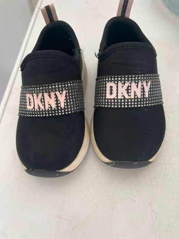 Basket dkny bébé fille