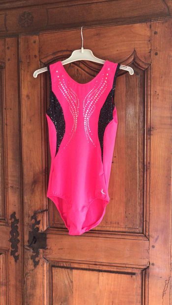Décathlon justaucorps rose et noir taille 12