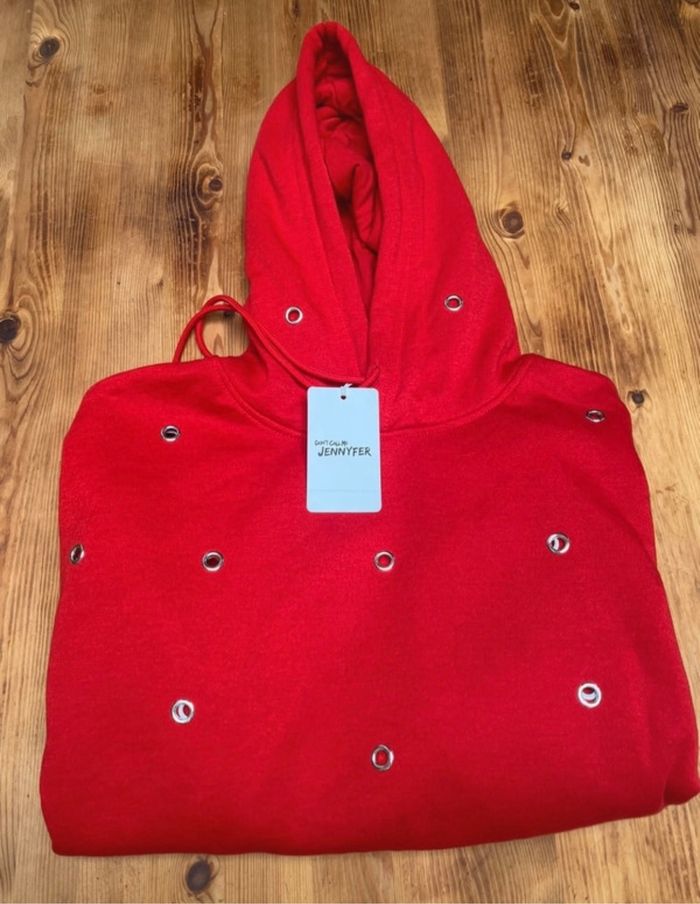 Pull avec capuche en rouge pour femme - photo numéro 2