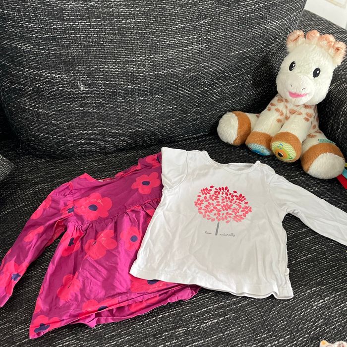 TEE shirt
