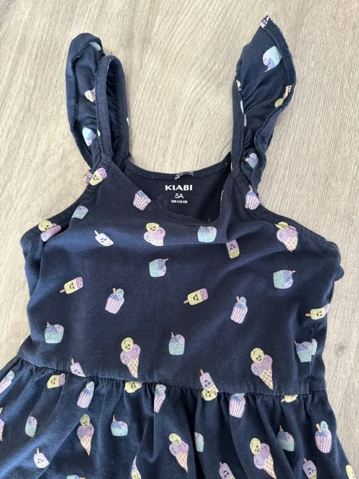 🌸 Robe fille Kiabi - Taille 5 ans 🌸 - photo numéro 2
