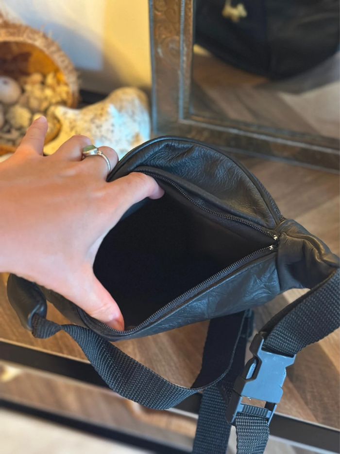 Banane vintage noire logo doré Chipie – Années 90 - photo numéro 7