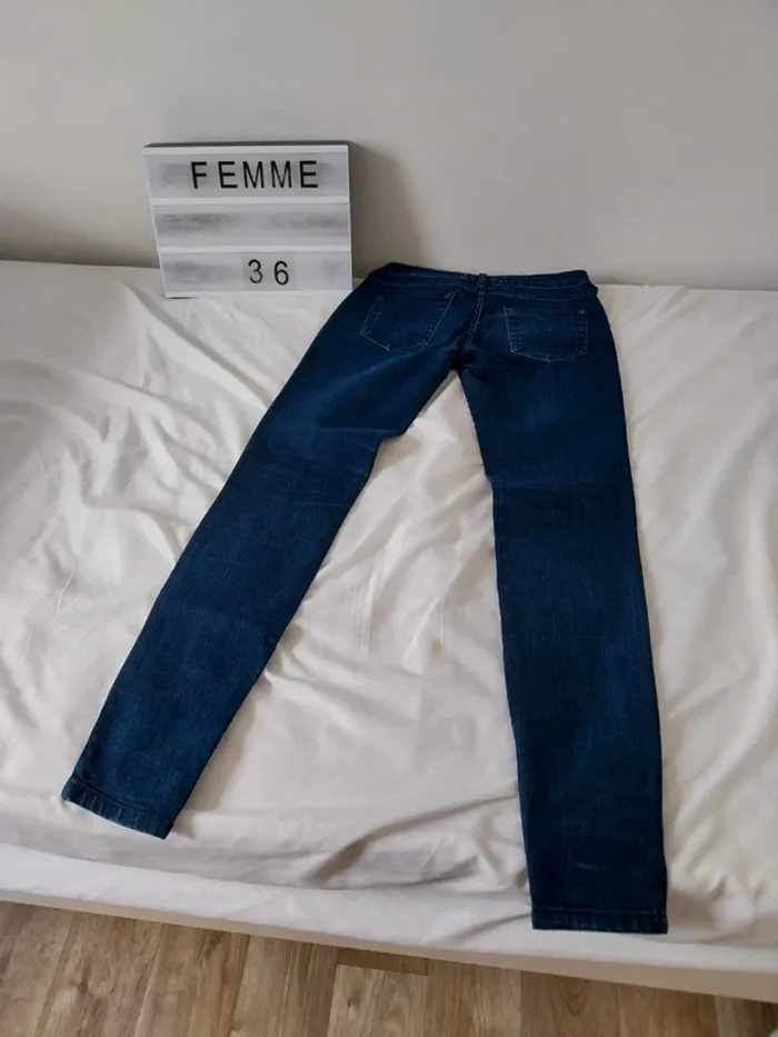Jeans femme taille 36 - photo numéro 2