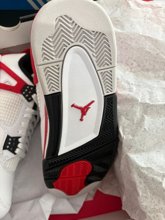 Air Jordan 4 Retro White/Fire Red-Black – Taille 44 EU / US 10 - photo numéro 2