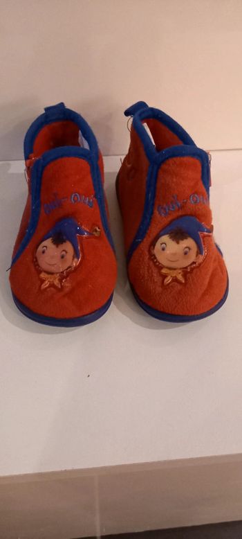 Lots chaussures et pantoufle