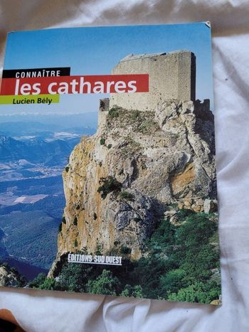 Connaître les cathares