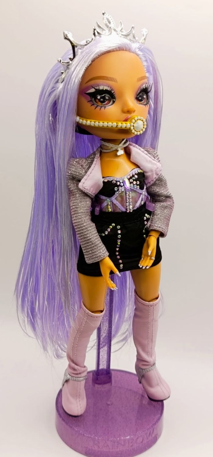 Rainbow high k-pop Tiara song fashion doll - photo numéro 4
