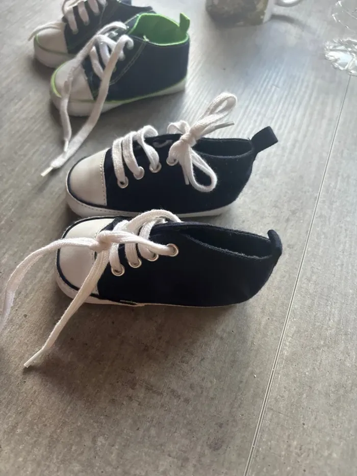 Chaussure bébé - photo numéro 2