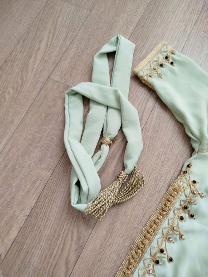 Caftan 9 mois vert très bonne etat - photo numéro 7