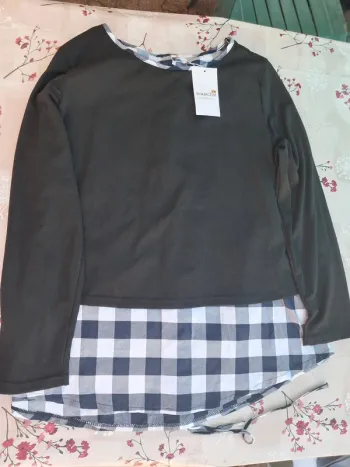 Joli haut manches longues 2 en 1 avec gilet intégré noué au dos - T42 / XL - neuf - MokingTop