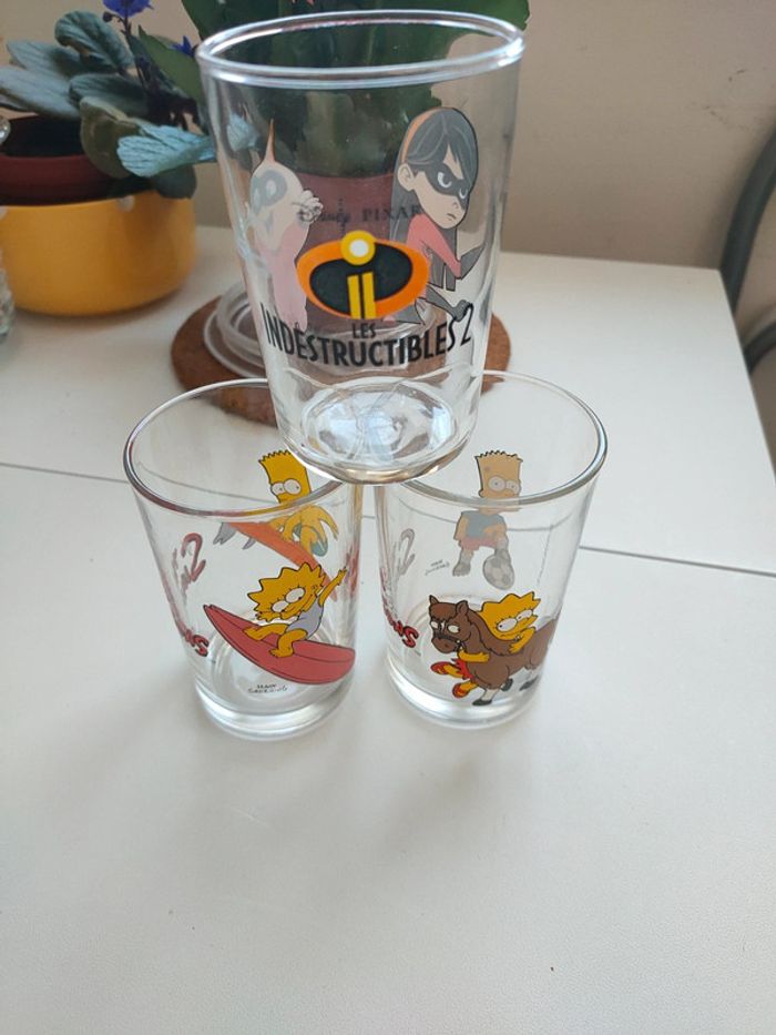 Ensemble 3 verres + 1 gratuit Simpsons et indestructibles