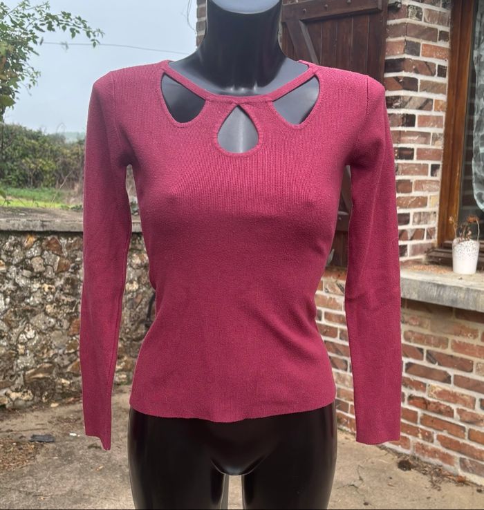 Pull fin bordeaux à découpes 💮Taille 36 - Impression