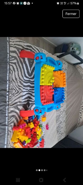 Table et gros lego