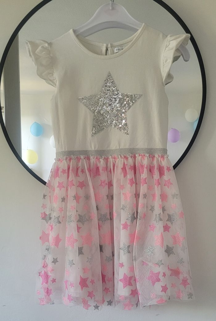 Robe rose et blanche avec paillette primark - photo numéro 2