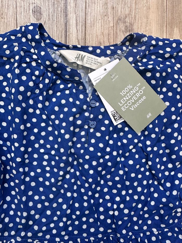 Robe fluide bleu roi à pois printemps été h&m 2/3 ans - photo numéro 4