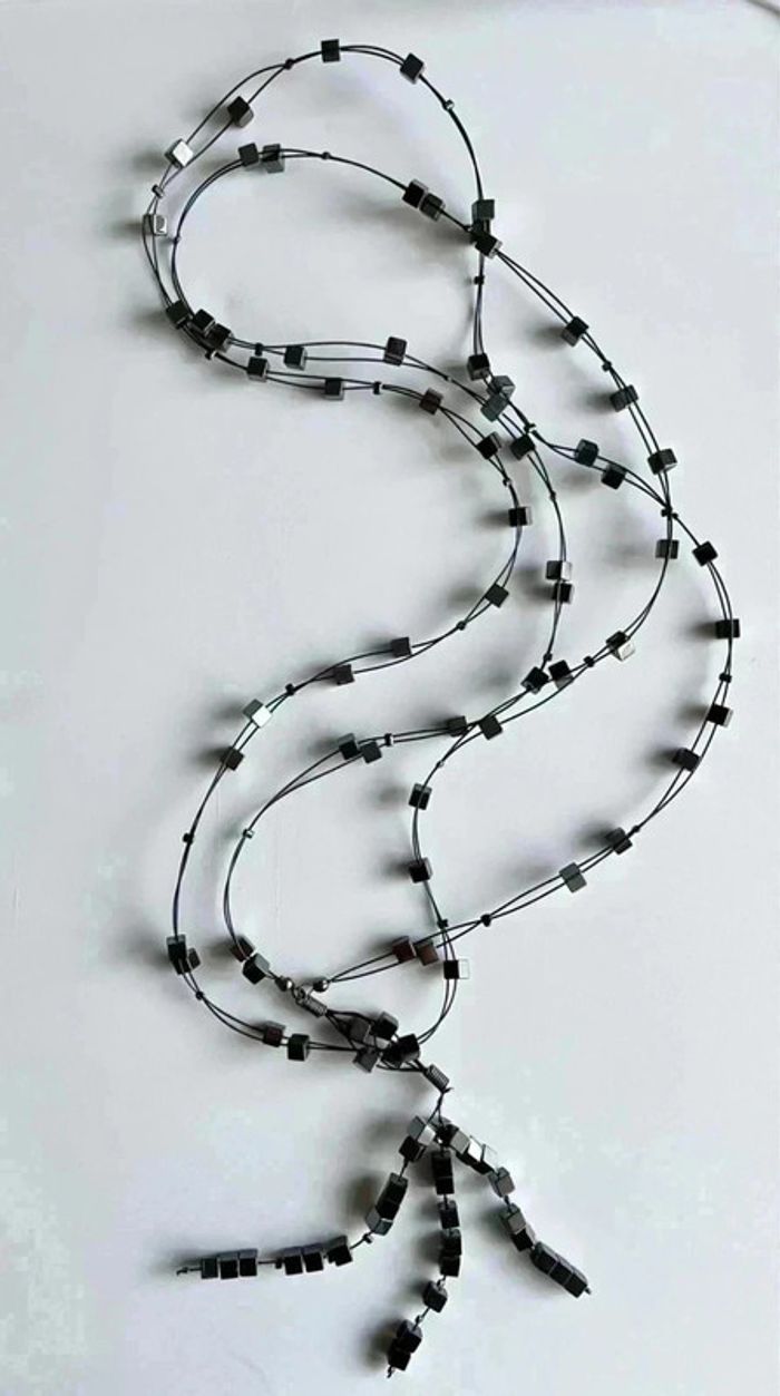 Collier fantaisie sautoir femme noir