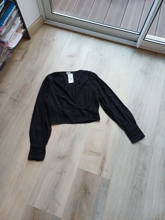 Haut noir