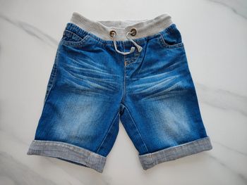 Short jeans