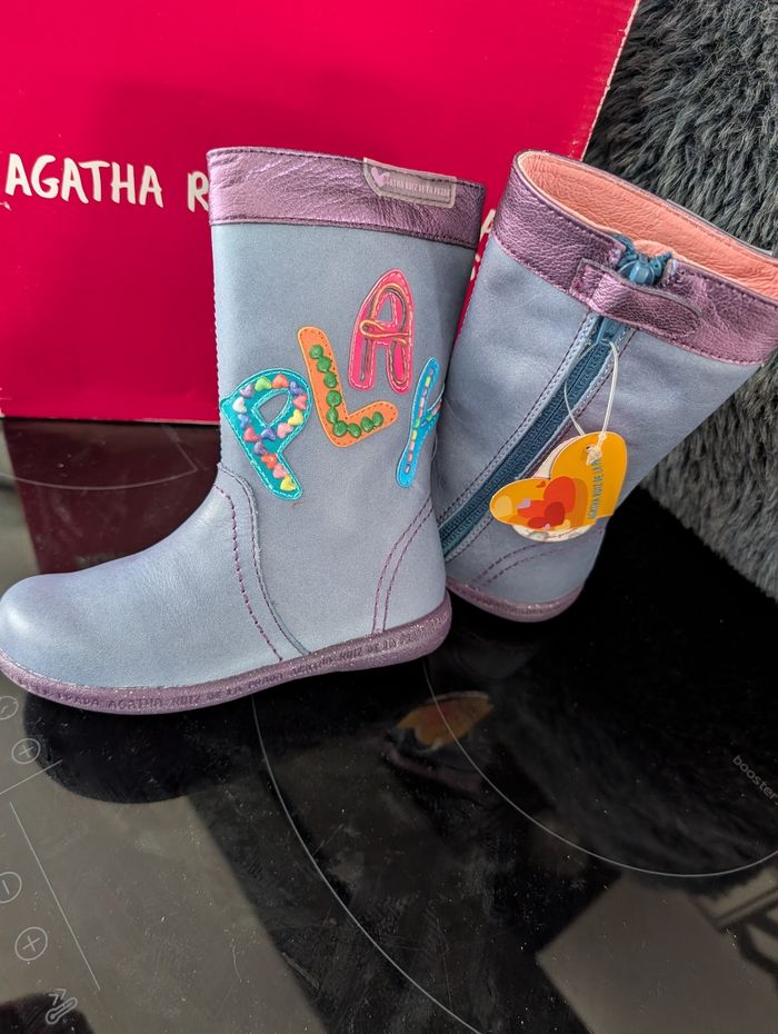Chaussures fille tout cuir doux et souple. Taille 24. Agatha Ruiz de la Prada