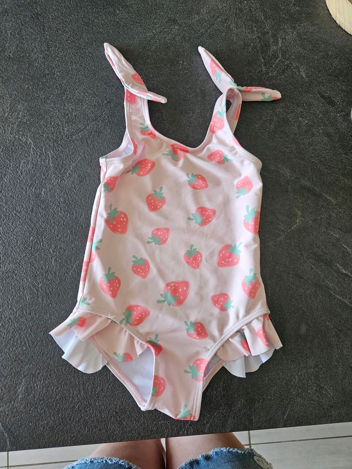 Maillot de bain  fille 36 mois