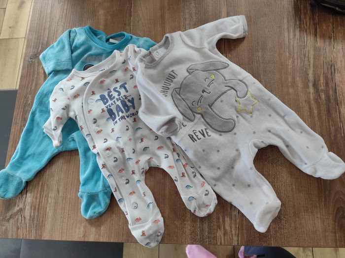 Pyjama naissance - photo numéro 3