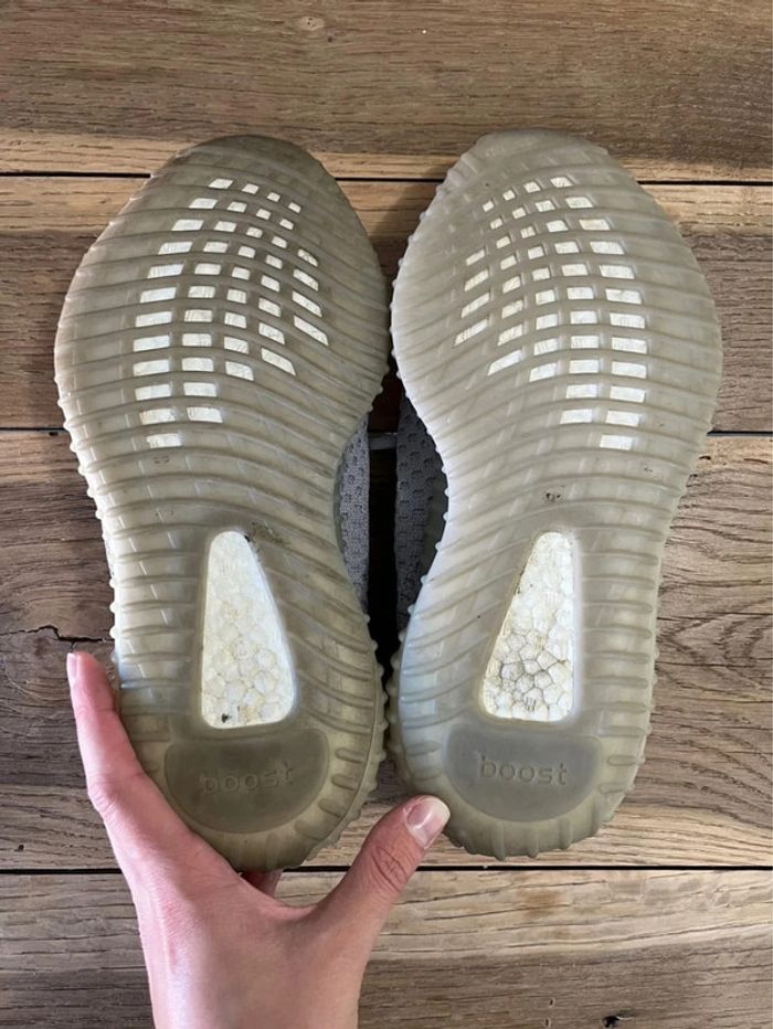 Adidas Yeezy Boost 350 V2 Tail Light - photo numéro 8