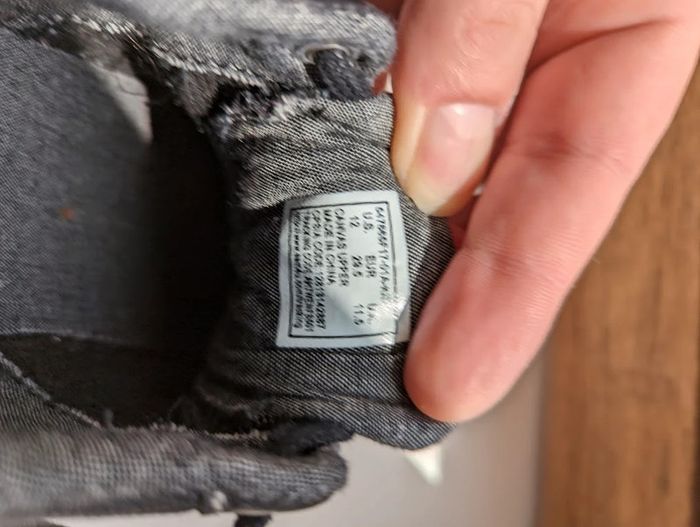 Sneakers Levi's taille 29,5 - photo numéro 4