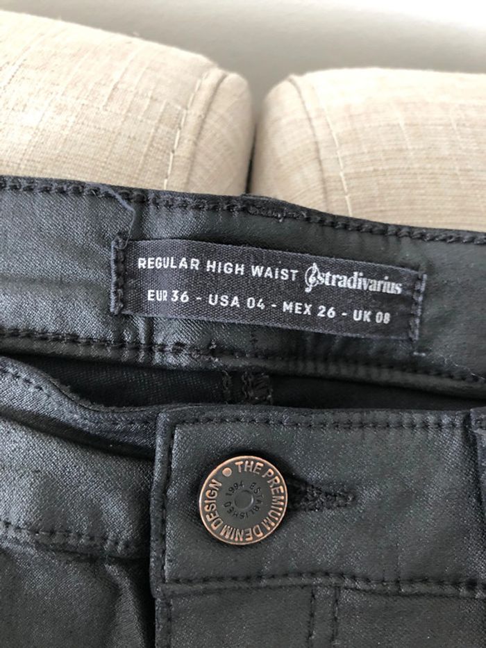 Pantalon effet huilé stradivarius - photo numéro 3