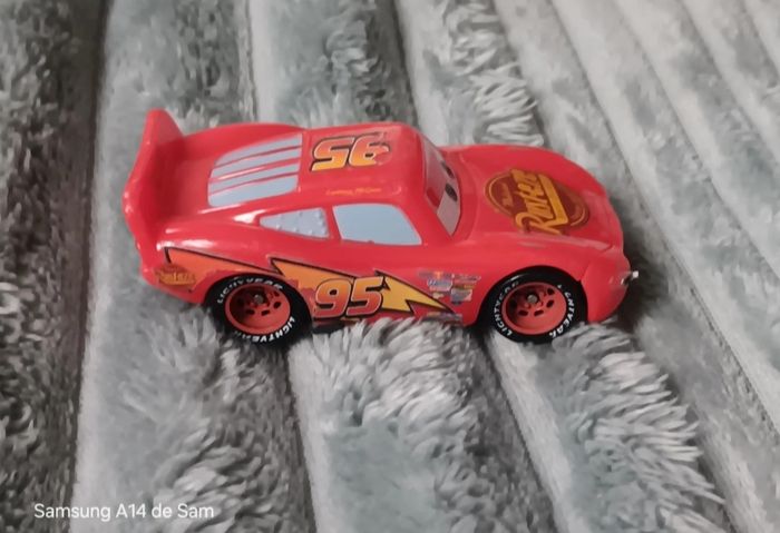 Voiture flash mcqueen cars disney pixar mattel - photo numéro 2