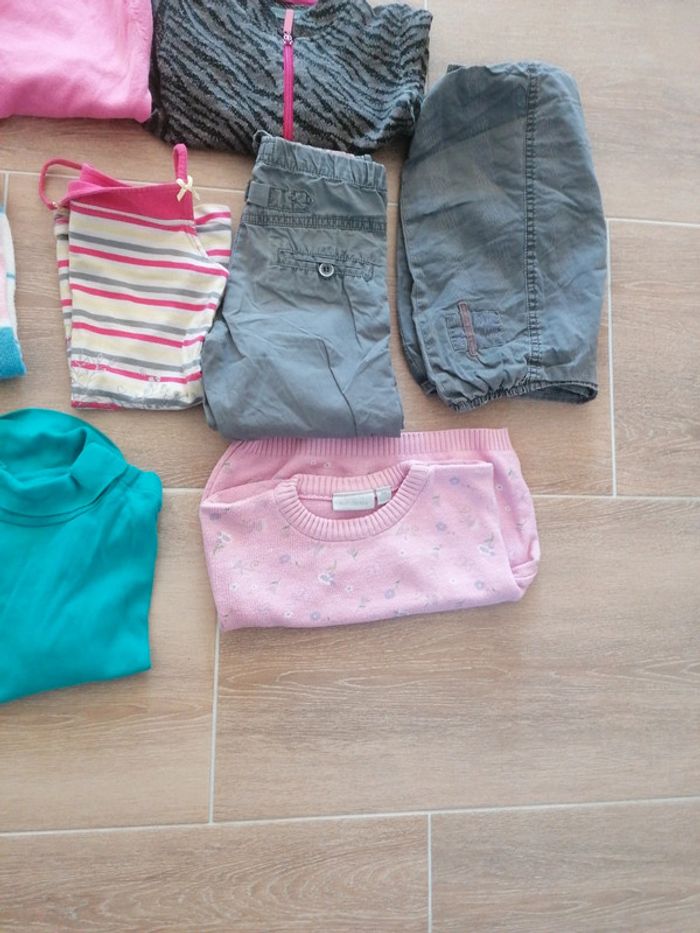 Lot fille 4 et 5 ans - photo numéro 5