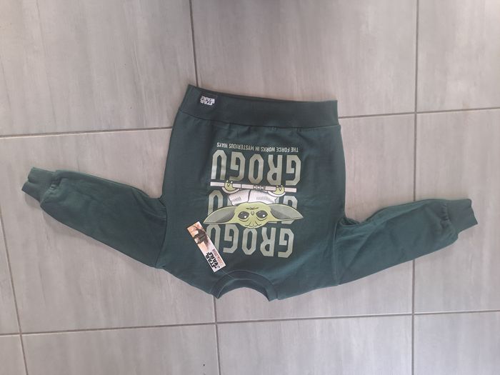 Sweat Star Wars Grogu Vert Sapin 6 ans - photo numéro 2