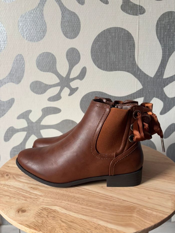 🌺Bottines marron foncé avec lacets noeud Taille 37🌺 - photo numéro 4