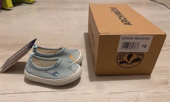 Chaussures de bain, pointure 18, neuve - photo numéro 5