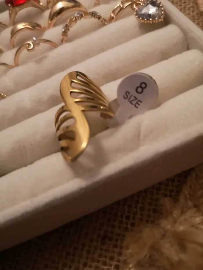 Bague dorée taille 8 - photo numéro 2