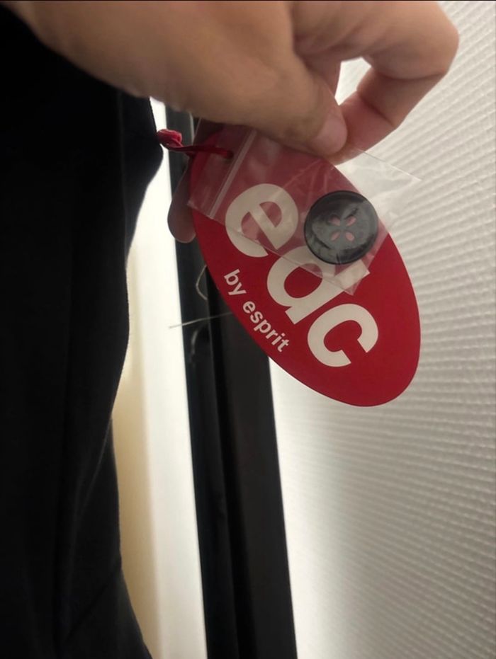 Robe noire neuve - photo numéro 6