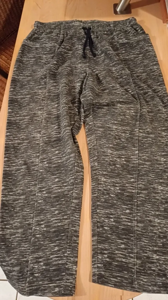 Jogging Blancheporte taille 48-50