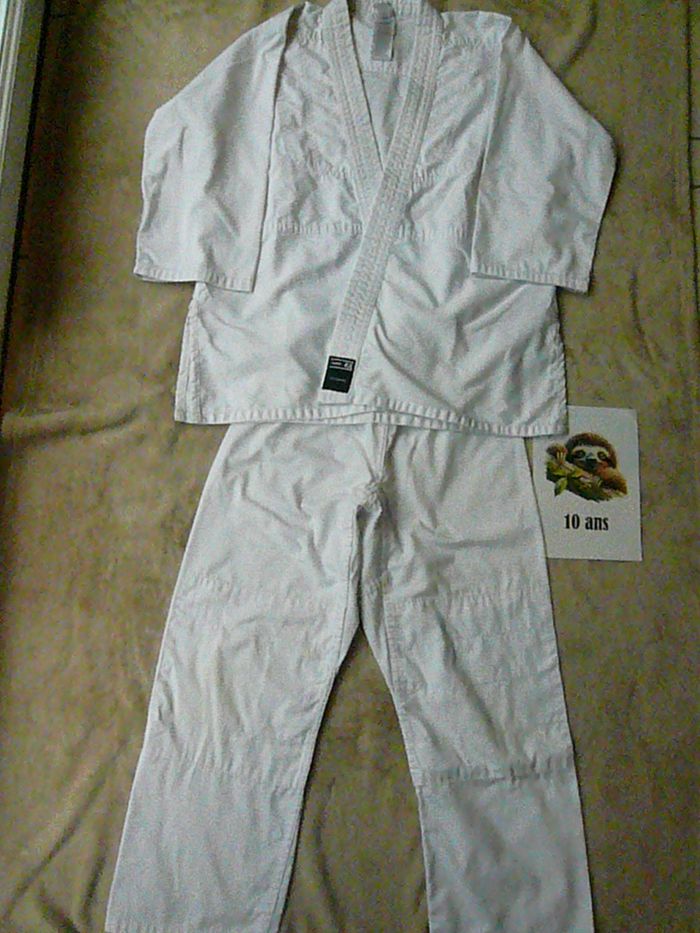 Kimono de judo Décathlon 140 cm