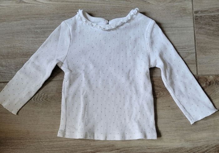 Lot de 4 t-shirts manches longues  taille 18 mois - photo numéro 6