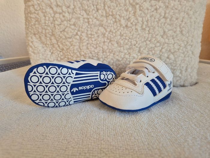 Adidas - photo numéro 2